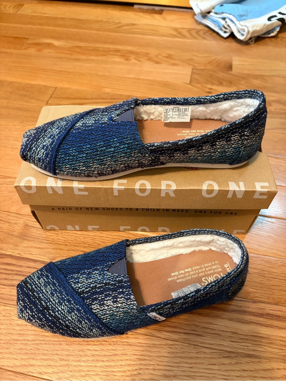 Toms Blue Multicolor Knit Slip-On Flats